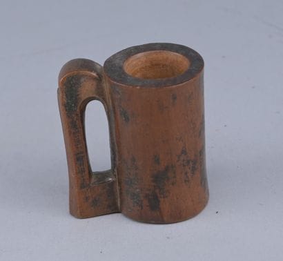 Chokwe tobacco container, Angola / Democratic...