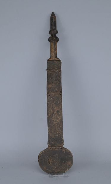 Yaka Knife with Sheath, 20th century

A Yaka...