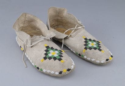 North American beaded moccasins, early 20th...