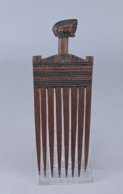 Chokwe / Lwena comb - Angola / DR Congo -...