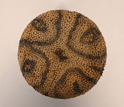 Kuba Bushoong covered basket - DR Congo -...