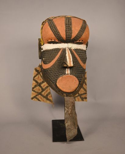 Masque Kuba « Bwoom » – RD Congo – première...