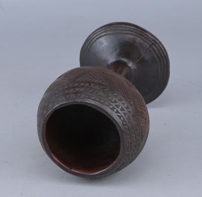 Kuba Bowl on a Foot, Democratic Republic...