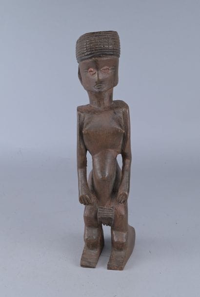 Chokwe female figure, DR Congo / Angola,...