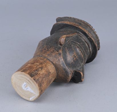 Yaka head, carving element, DR Congo, first...