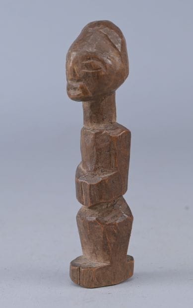 Songye figure - DR Congo - first half 20th...