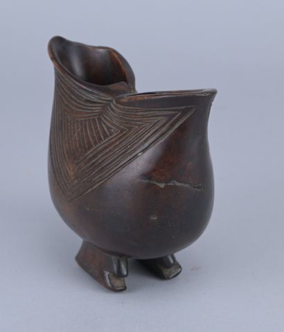Coupe à boire Suku en bois, vers 1900

Coupe...