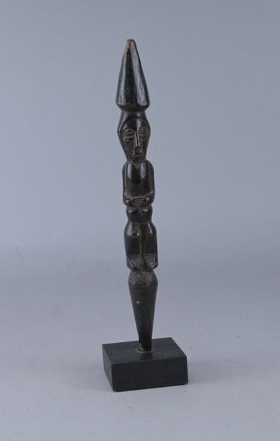 Yaka figure - DR Congo - first half of the...