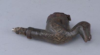 Yaka zoomorphic pipe - DR Congo - first half...