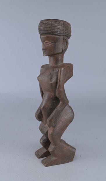 Chokwe female figure, DR Congo / Angola,...