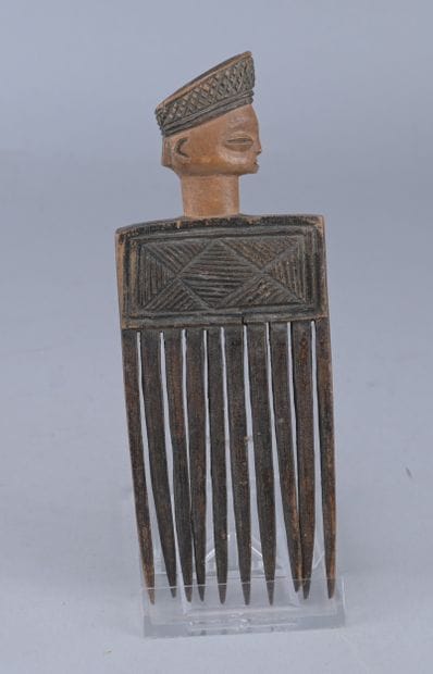 Chokwe ceremonial comb - DR Congo / Angola...