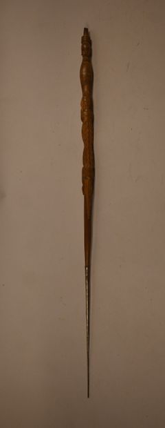 Sceptre Téké en bois avec pointe en fer –...