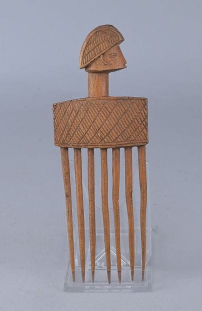Chokwe (Tshokwe) Lwena comb - Angola / DR...