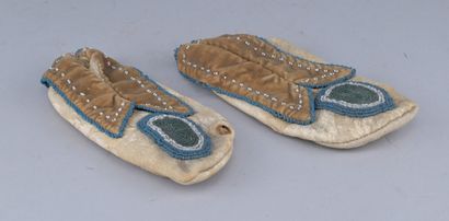 Beaded Native American Moccasins

A pair...