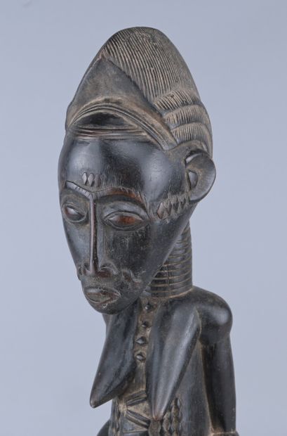 Figure féminine Baoulé, Côte d’Ivoire

Figure...