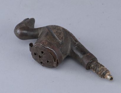 Yaka zoomorphic pipe - DR Congo - first half...