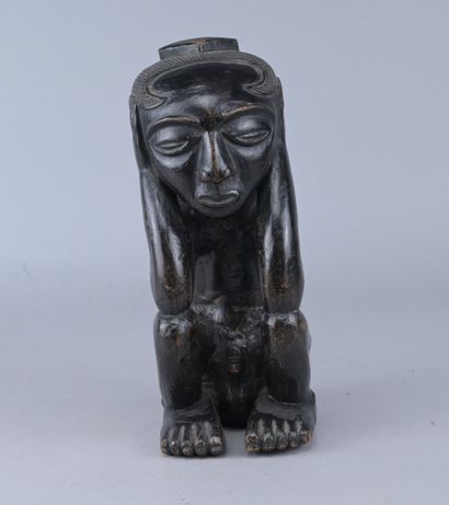 Seated Kuba figure - Democratic Republic...