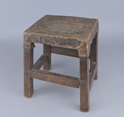 Small Chokwe stool, early 20th century

A...
