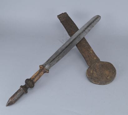 Yaka Knife with Sheath, 20th century

A Yaka...