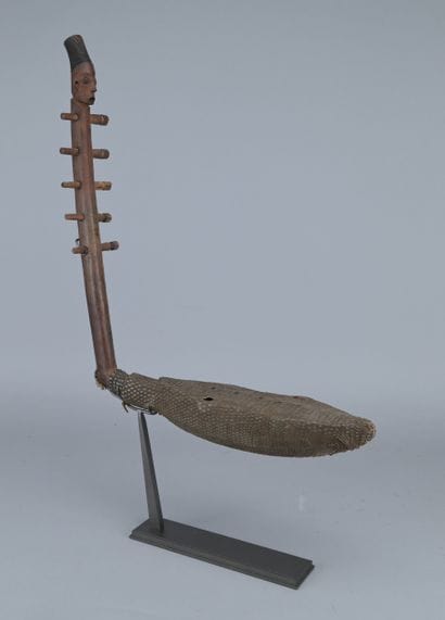 Anthropomorphic Mangbetu harp - DR Congo...