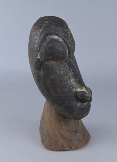 Ancestral bust - Sepik River (Keram) region,...