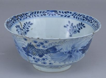 Blue-and-White Chinese Bowl with a Crab Design,...