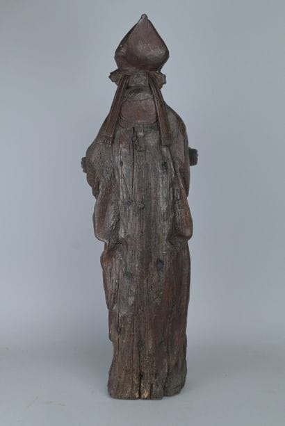 Carved Oak Bishop, 16th century
An oak sculpture...