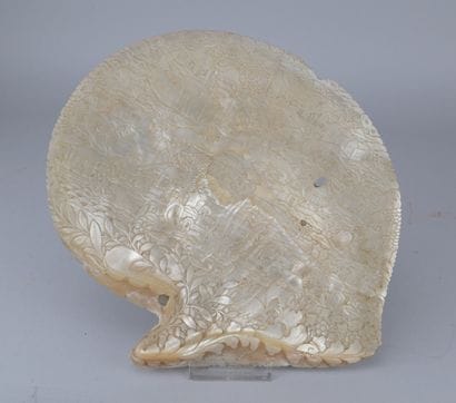 Carved mother-of-pearl shell, Canton, 19th...