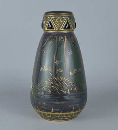 Vase Art nouveau Paul Dachsel, Amphora

Vase...
