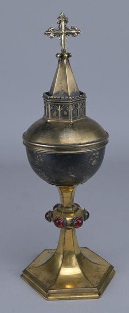 Gothic-style silver and gilded copper ciborium,...