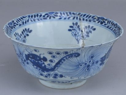 Blue-and-White Chinese Bowl with a Crab Design,...