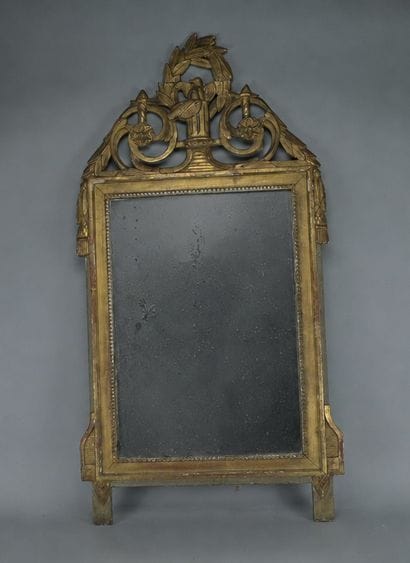 Louis XVI Mirror in Gilded Wood, 18th Century

An...