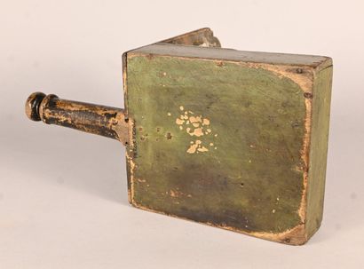 Plat de quête à manche en bois peint – scène...