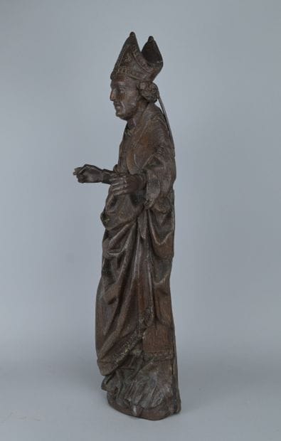 Carved Oak Bishop, 16th century
An oak sculpture...