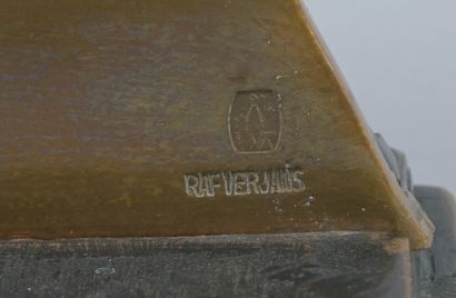 Raf Verjans, Bronze Sculpture-Bowl

A bronze...
