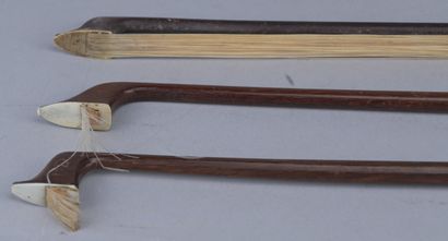 Trois archets de violon, Tourte et Lupot

Lot...
