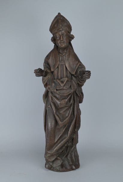 Carved Oak Bishop, 16th century
An oak sculpture...