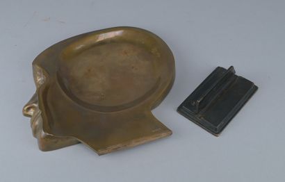 Raf Verjans, Bronze Sculpture-Bowl

A bronze...