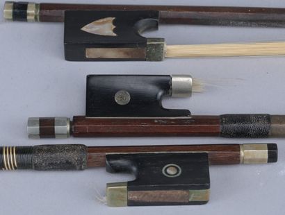 Trois archets de violon, Tourte et Lupot

Lot...