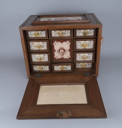 18th century – Italian cabinet, Castelli...