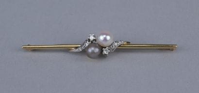 14K Gold Brooch with Pearls and Diamonds

A...