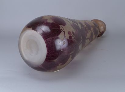 Legras, large Art Nouveau vase with vine...
