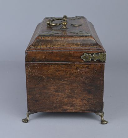 Coffret en bois et laiton, XIXe siècle

Coffret...