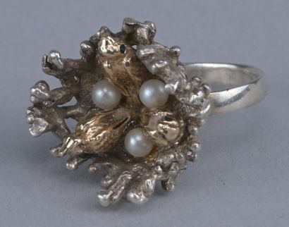 Silver, 18K Gold, and Pearl Bird’s Nest Ring

A...