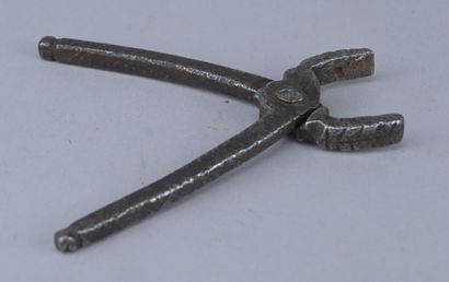 18th-century wrought-iron nutcracker

Antique...