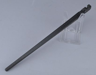 Carved ebony measuring ruler, 17th century

Antique...