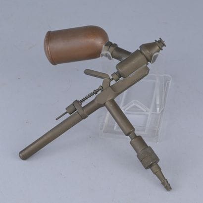 K. Tribelhorn airbrush, circa 1900

Airbrush...