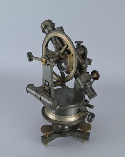 Société des Lunetiers Theodolite, late 19th...