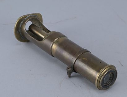 Brass measuring microscope, 19th century

A...