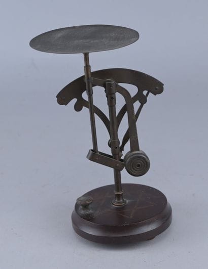 Dial-type letter scale, late 19th century

A...